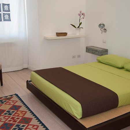 Center 2 Rooms B&B Рим Экстерьер фото